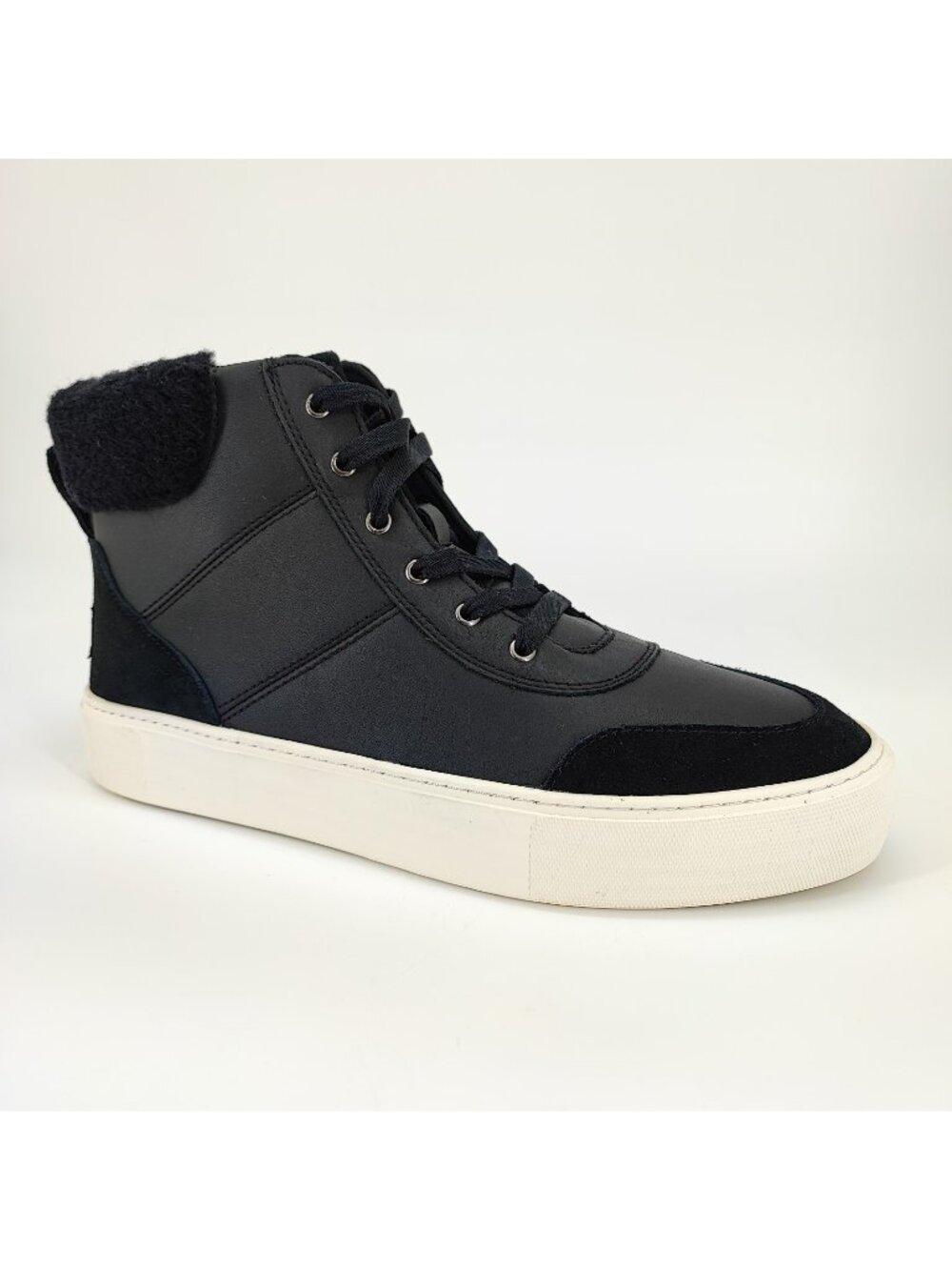 UGG Cakewalk High Trainer Women's Size 8.5 US High Top Sneakers Leather Black